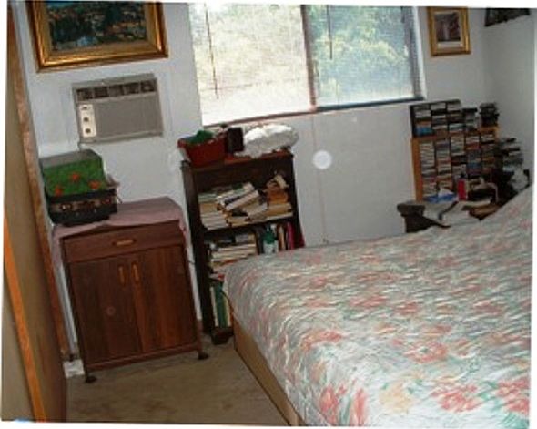 upper level bedroom