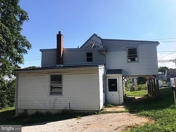 2nd image of 316 E Main St