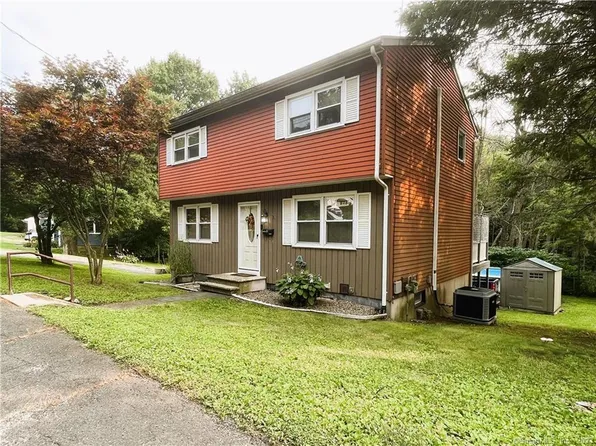 431 Oakville Avenue, Waterbury, CT 06708