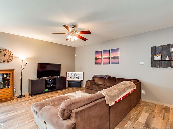 5th image of 11153 E Segura Ave
