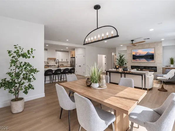 10982 Village Ridge Ln, Las Vegas, NV 89135