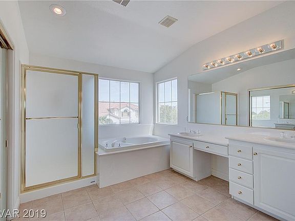 4th image of 7913 Blue Venice Ct