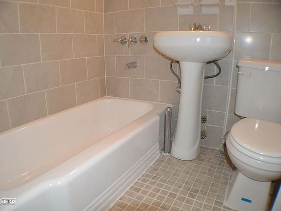 5th image of 406 E 83rd St APT 1B