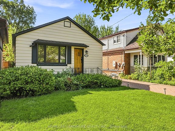 3rd image of 33 Ash Cres