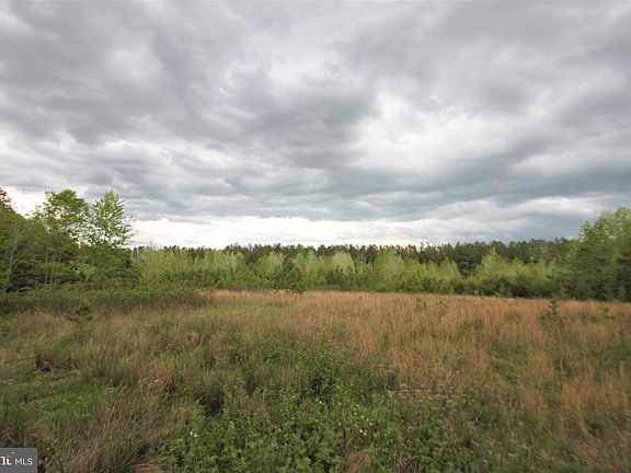 3rd image of Walkers Ln