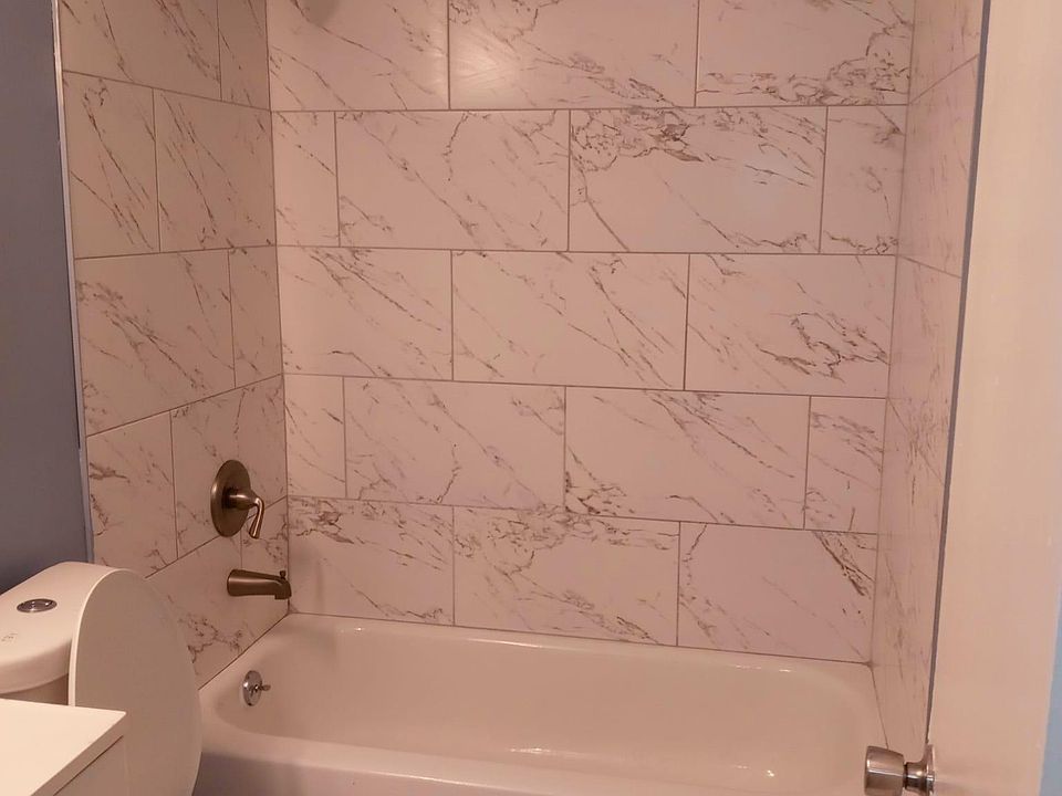 1st image of 3388 Columbia Trce