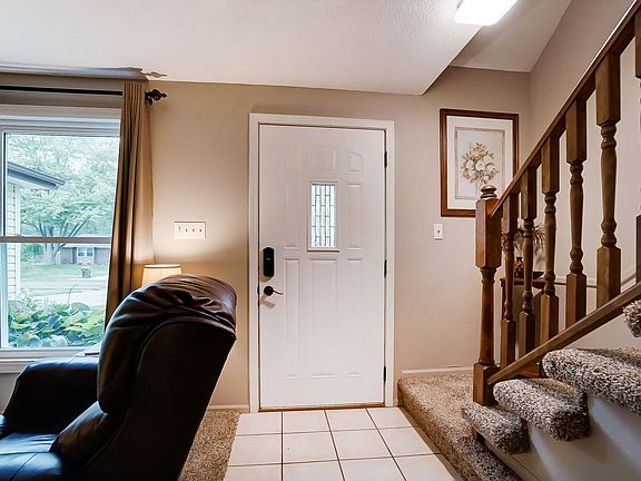 4th image of 4032 Vineland Dr
