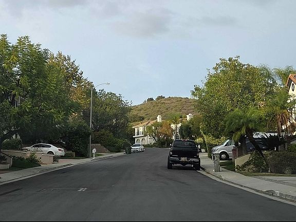 5th image of 7735 Graystone Dr