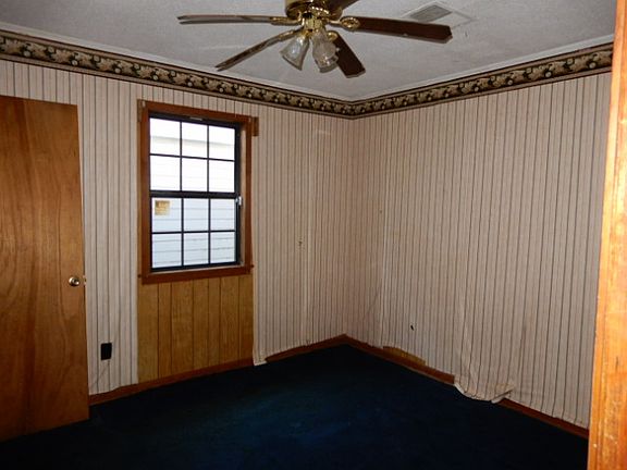4th image of 1708 Jackson St
