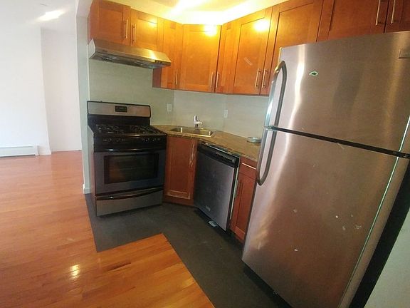2nd image of 31 Monroe St #12PHD