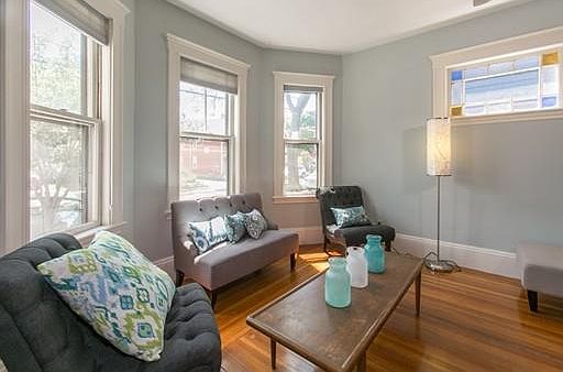 5th image of 25 Cameron Ave #1