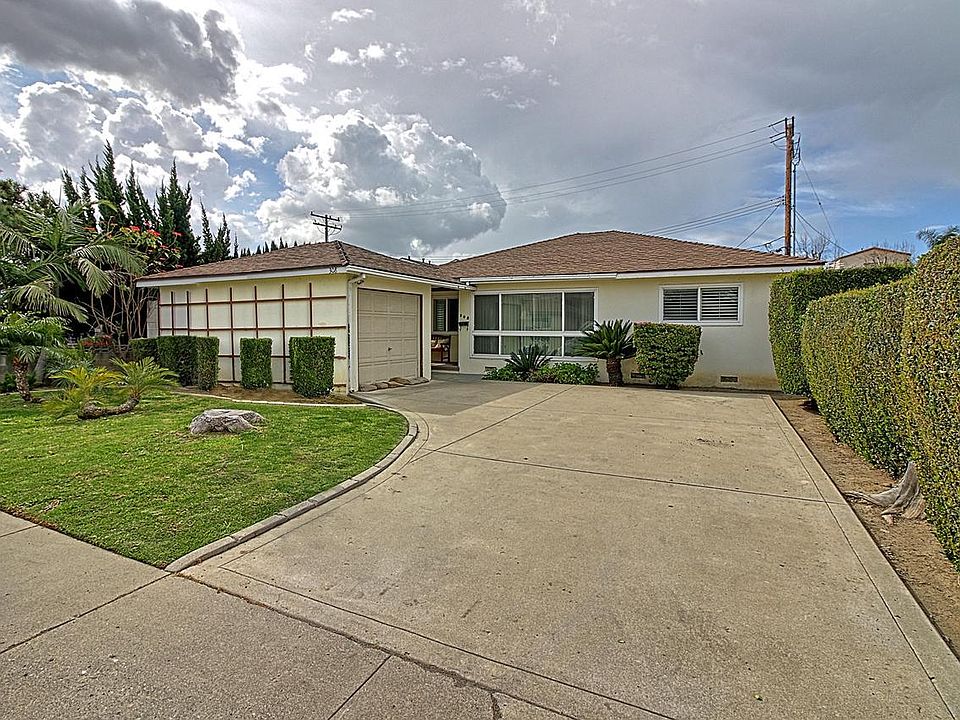 1st image of 308 S Craig Dr