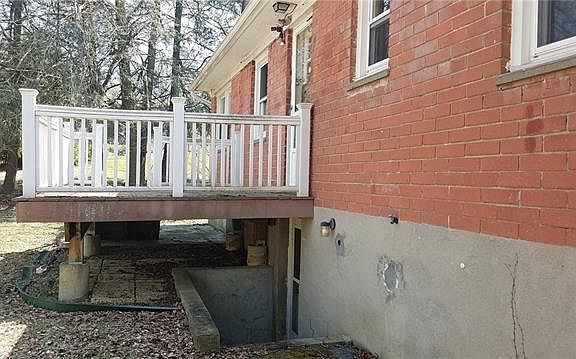 3rd image of 98 Northmore Dr