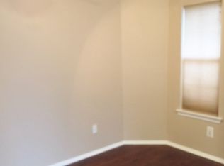 1913 Bayhead Dr, Parlin, NJ 08859