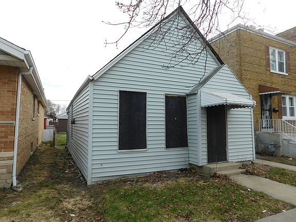 3rd image of 5617 W 22nd Pl