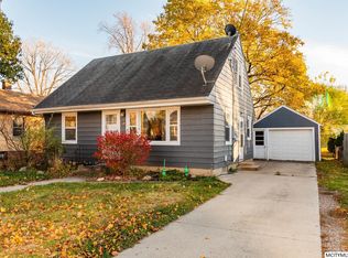 639 11th St NE, Mason City, IA 50401