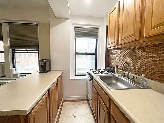 2nd image of 121 E 31st St APT 7E