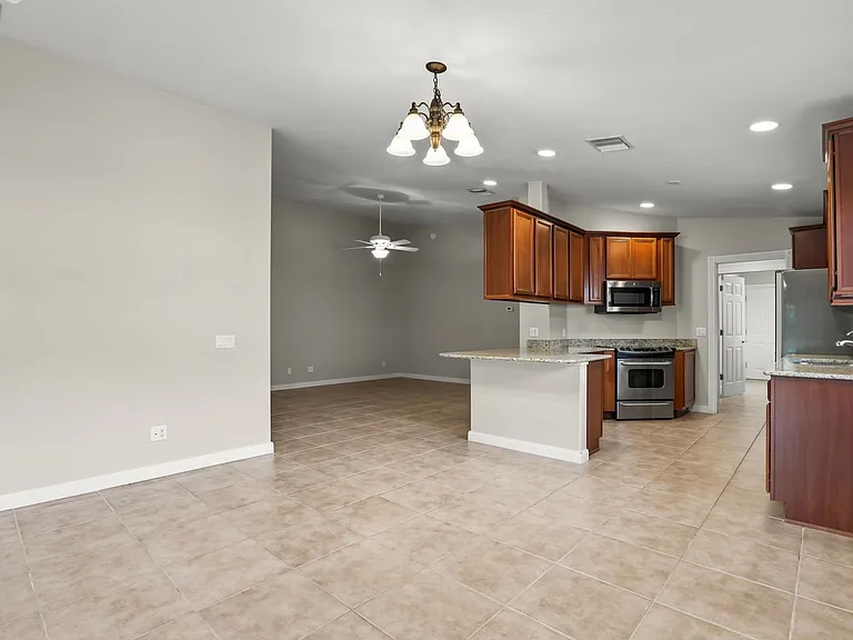 11972 Kajetan Ln — Photo 6