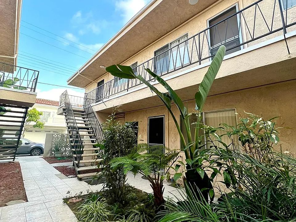 1st image of 2105 Blossom Ln #6