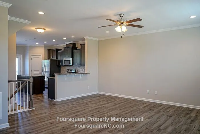 6405 Giddings St — Photo 26