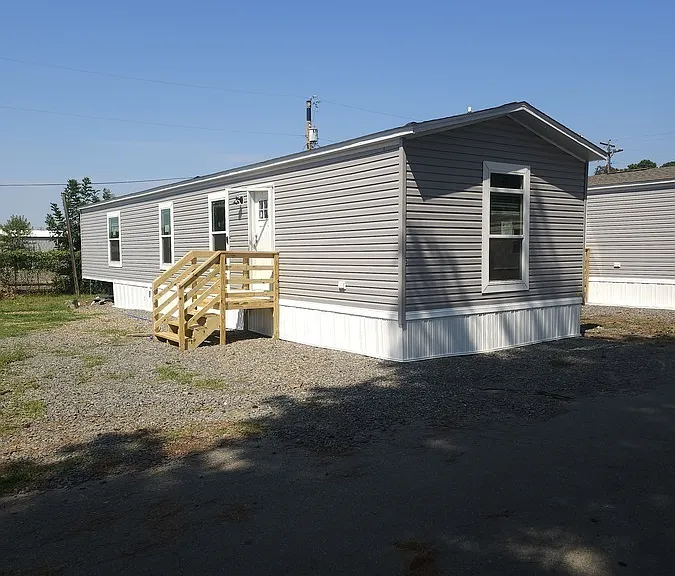 475 E Robins St #3 — Photo 1