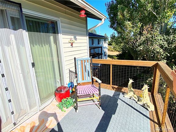 Unit 1113 - Back Deck