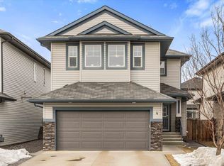 4 Hewitt Cir, Spruce Grove, AB T7X 0K5