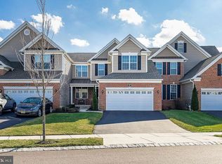 602 Tournament Dr, Moorestown, NJ 08057
