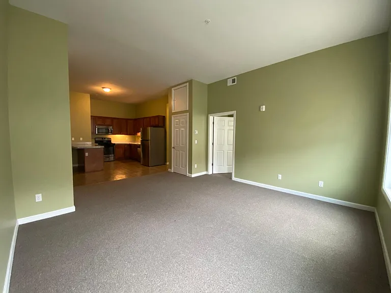 12 Main St #8 — Photo 15