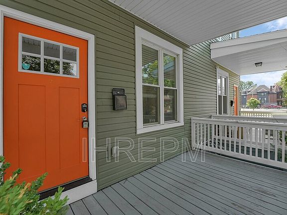 4th image of 144 N Monroe Ave #1