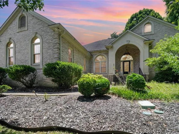 2512 Burch Point, High Point, NC 27265