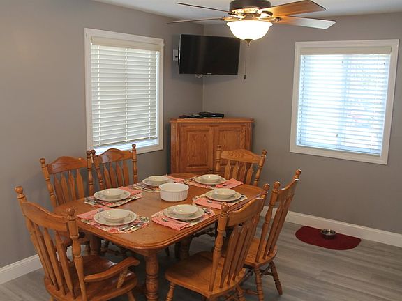 5th image of 10 Monroe Drive #102