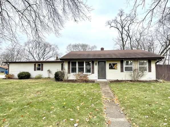 635 W Elm St, New Carlisle, IN 46552