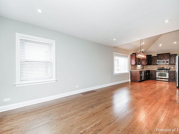 4th image of 5460 S Menard Ave