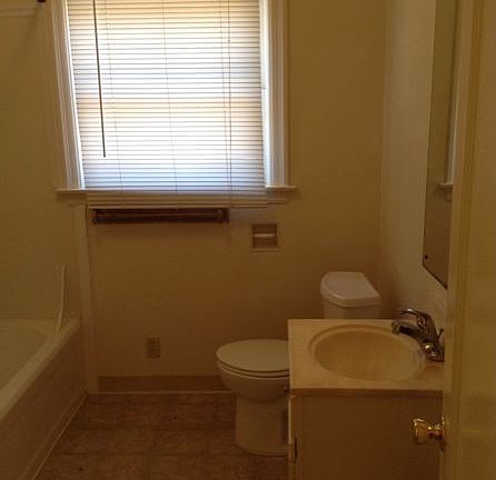 4th image of 1449 Hobart St #1449