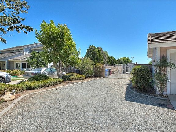 3rd image of 9547 Manzanita Dr