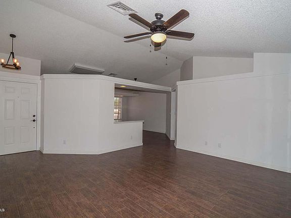4th image of 8127 W Larkspur Dr