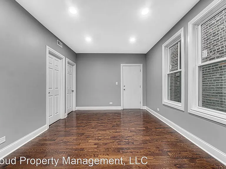 4350 S California Ave #1R — Photo 7
