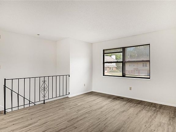 3rd image of 4573 S Saville Ct