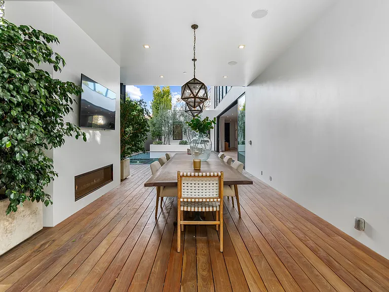 133 N Edinburgh Ave — Photo 49