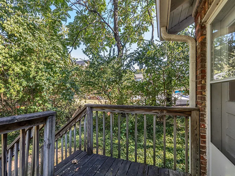 605 Park Cir #B — Photo 27