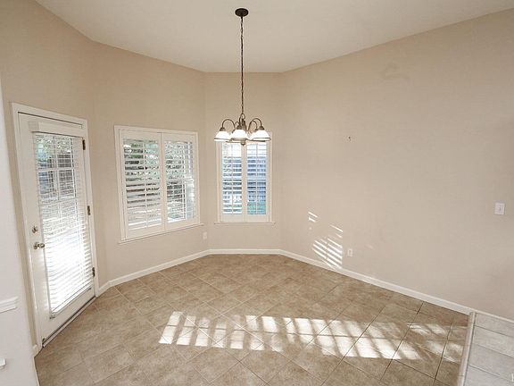 5th image of 3066 N Glacier Way