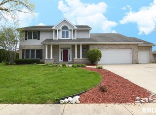5004 Foxfire Ct, Springfield, IL 62711