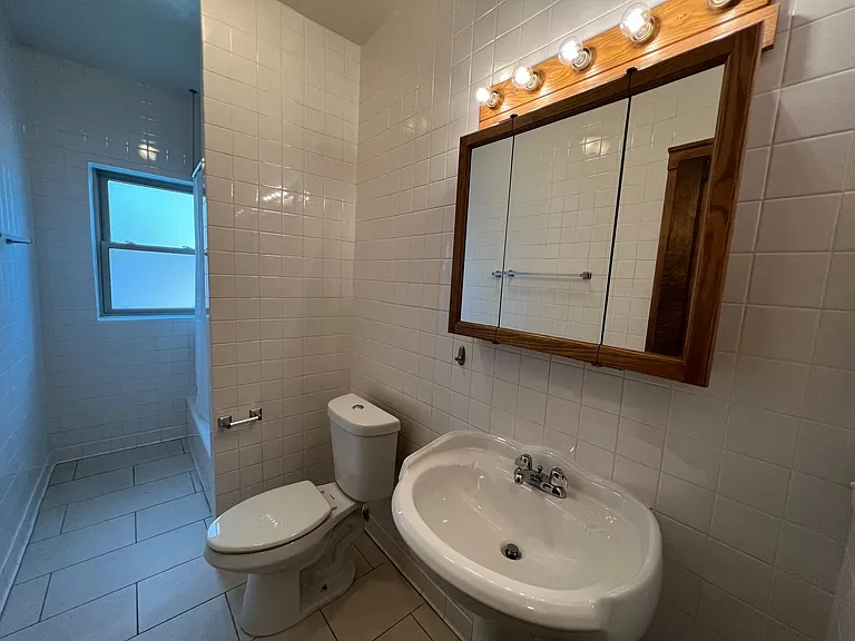 1535 West Addison — Photo 94