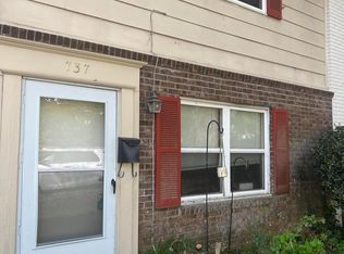 737 Center St, Mount Pleasant, SC 29464