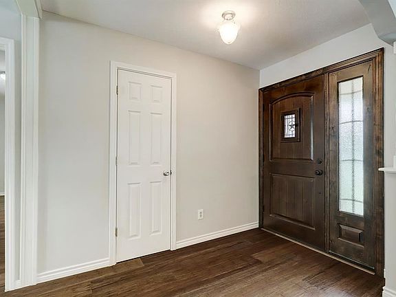 5th image of 10622 Sugar Hill Dr