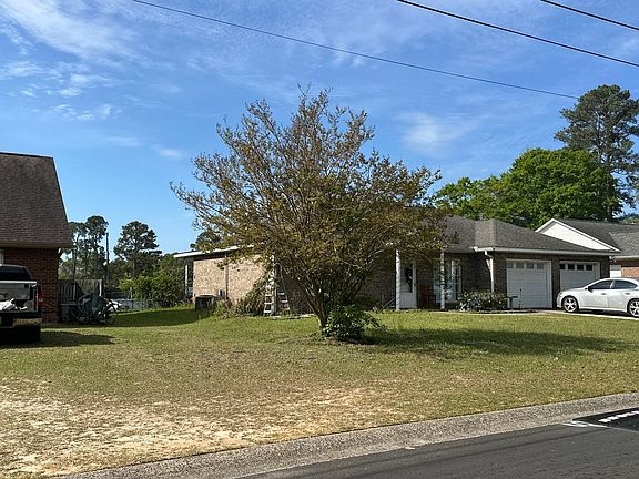 3rd image of 215 Wynn Pl