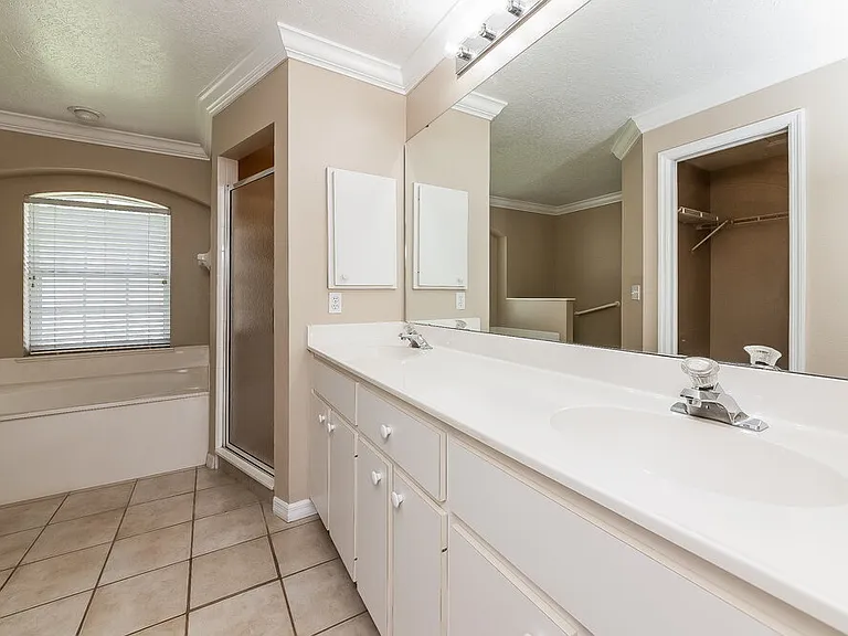 6888 Mauna Loa Blvd — Photo 12