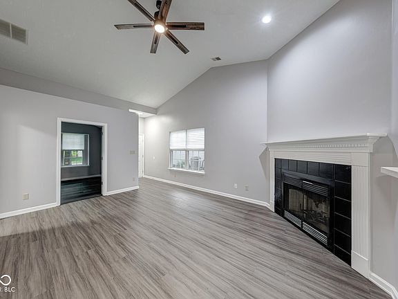 5th image of 5633 Foxglove Ln