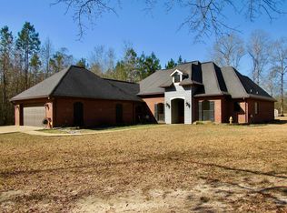 530 Roy Bridges Rd, Leesville, LA 71446